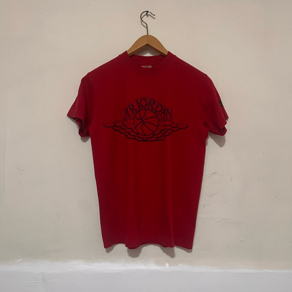 RARE 1994 Nike Air Jordan 1 Wings Logo Chicago/Bred Colorway shirt vintage VTG